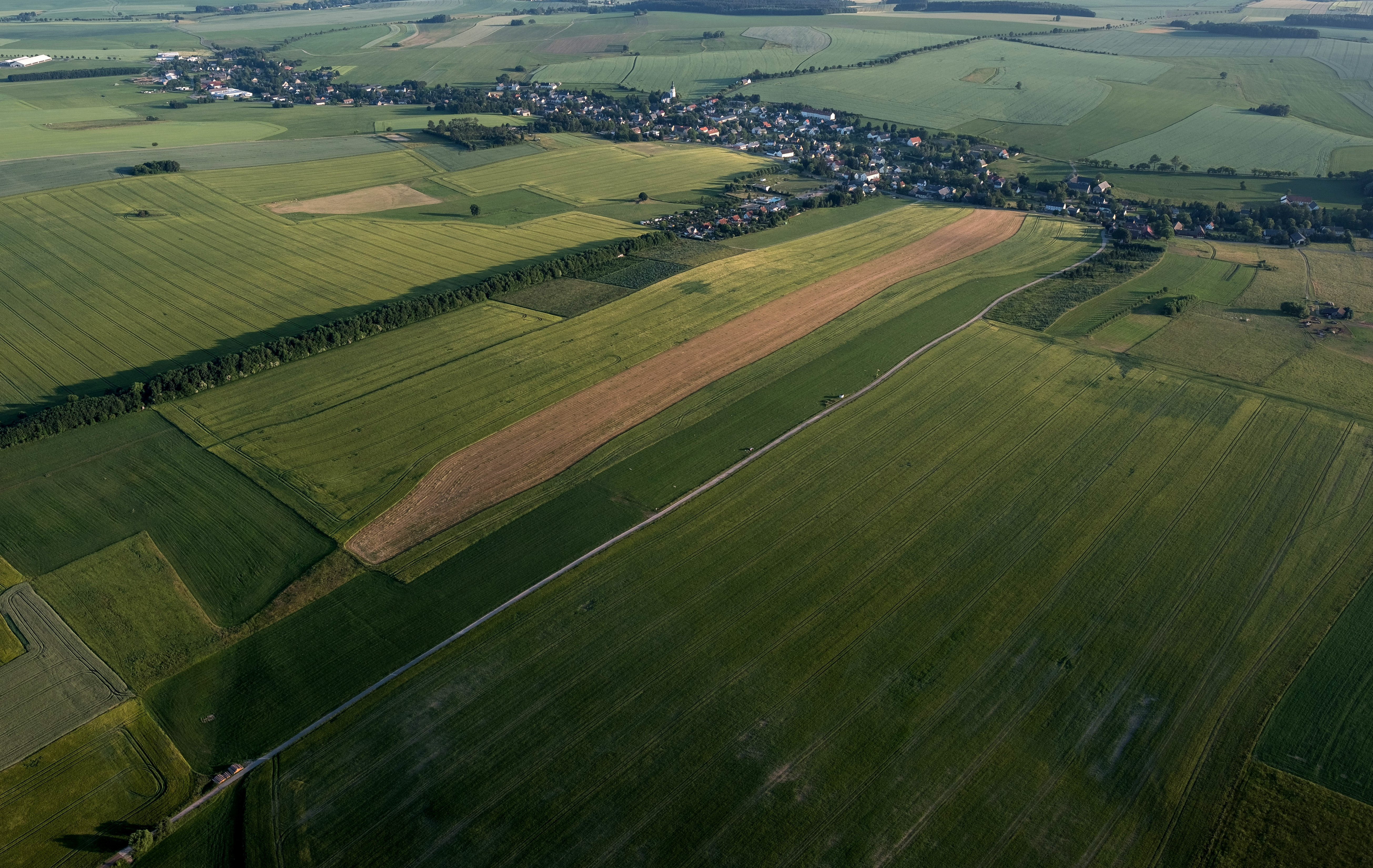 Luftaufnahme Flugplatz Pretzschendorf und Ort - Blickrichtung Westen